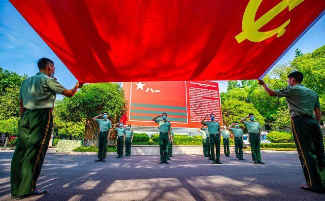 蝙蝠侠：阿甘之城